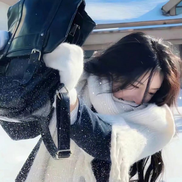 少女们向荒野进发